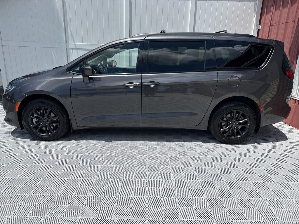 used 2020 Chrysler Pacifica car, priced at $31,500