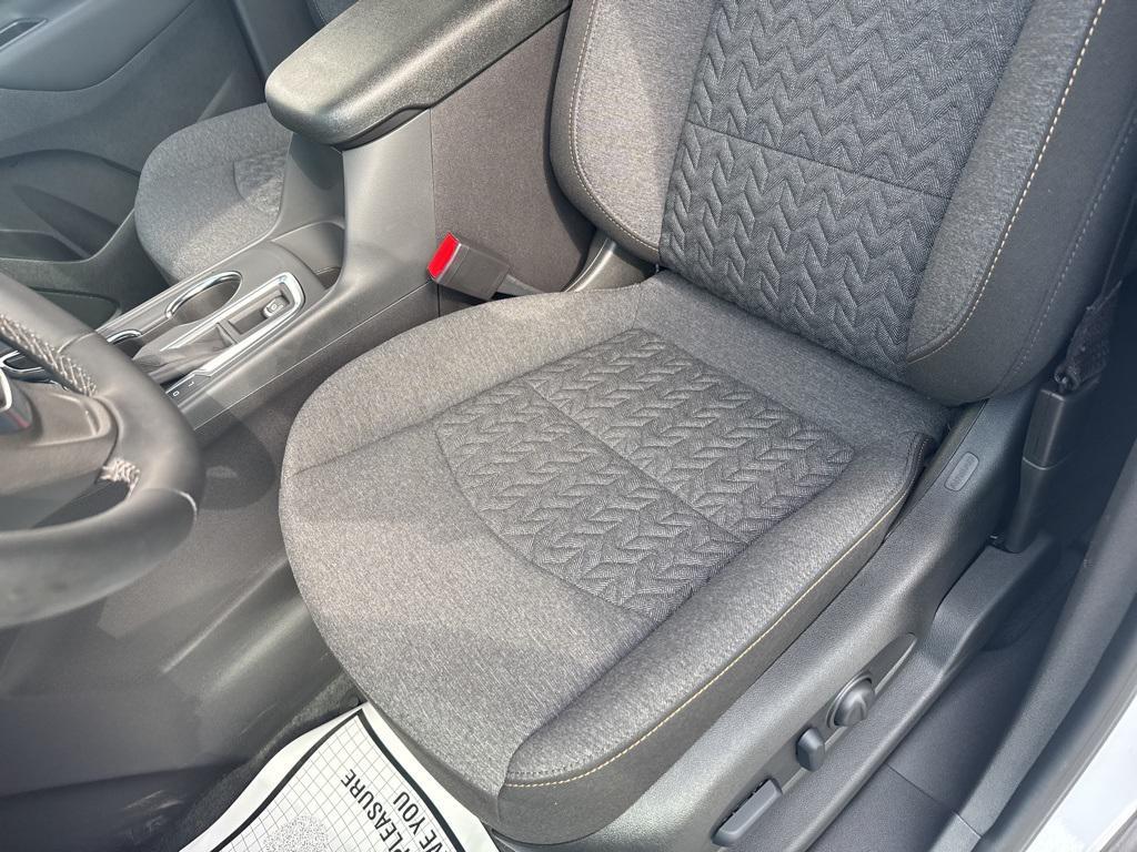used 2024 Chevrolet Equinox car, priced at $25,995