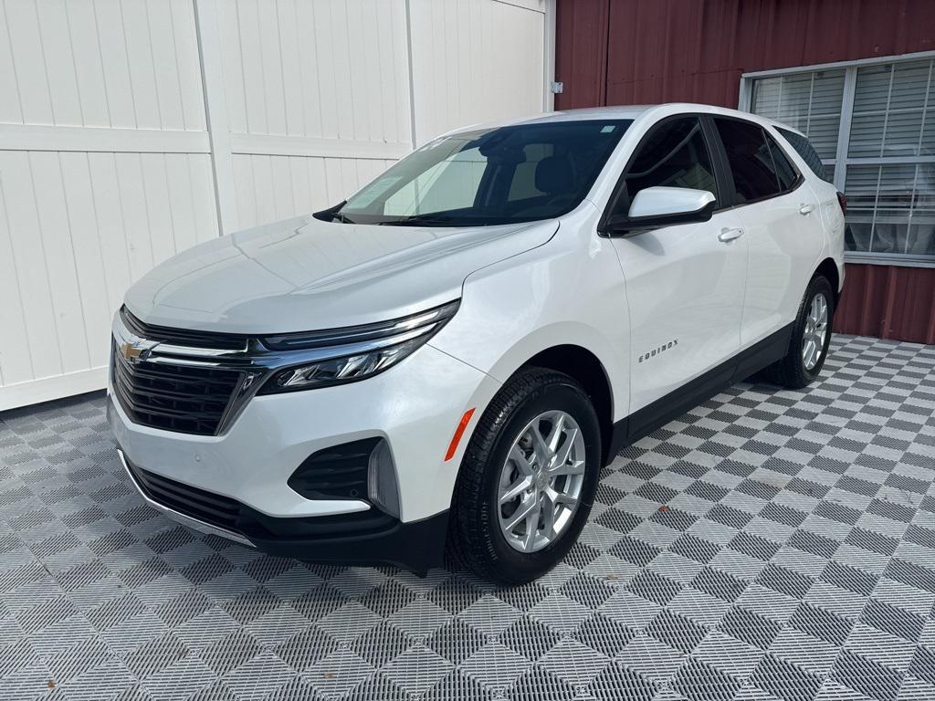 used 2024 Chevrolet Equinox car, priced at $25,995