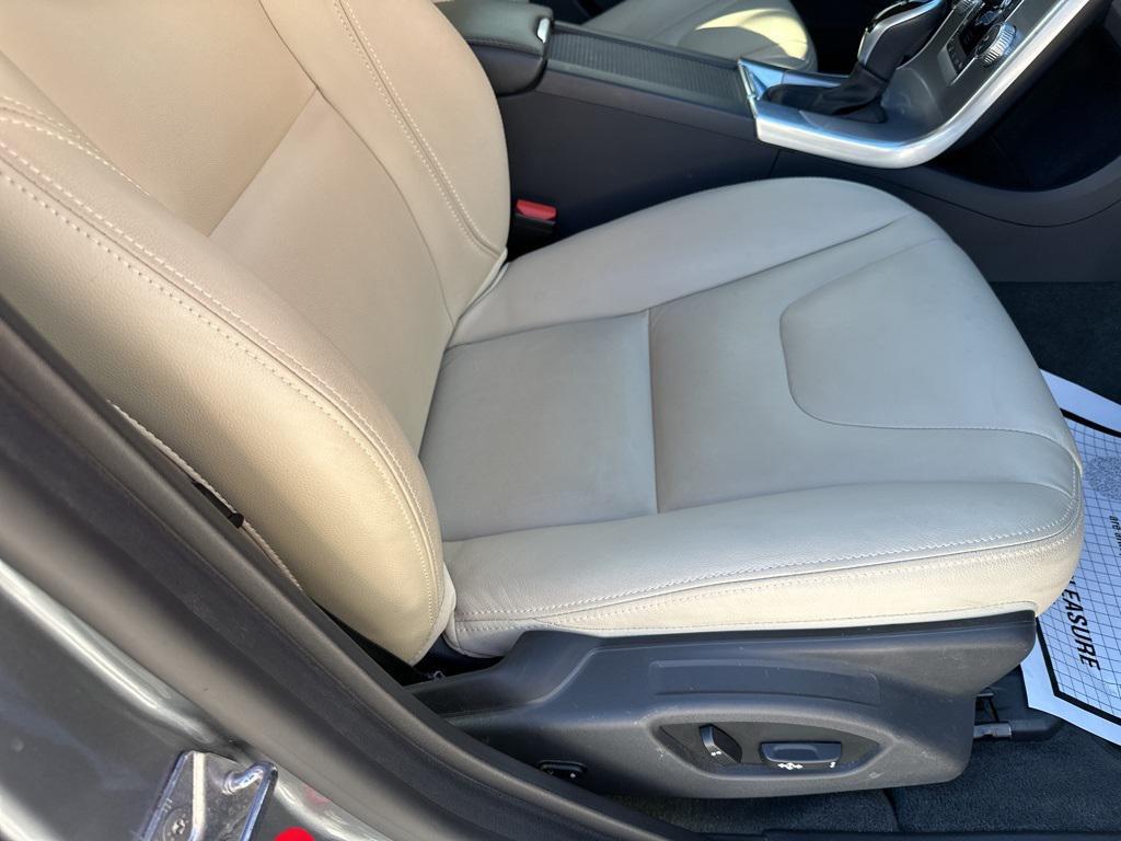 used 2018 Volvo S60 Inscription car, priced at $16,997