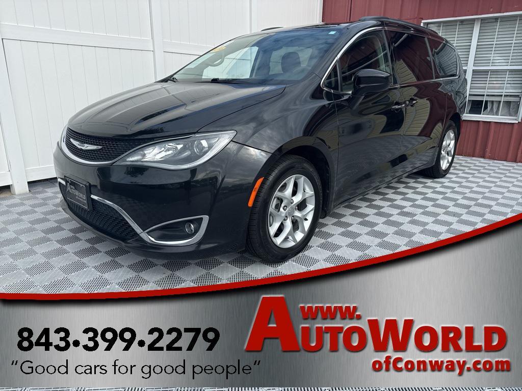 used 2020 Chrysler Pacifica car, priced at $18,997