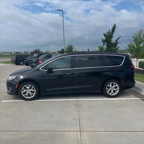 used 2020 Chrysler Pacifica car, priced at $16,995