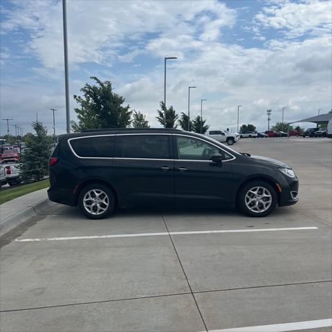 used 2020 Chrysler Pacifica car, priced at $16,995