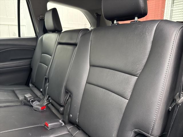 used 2021 Honda Pilot car, priced at $29,500