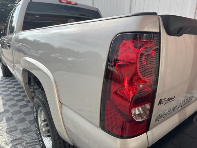 used 2004 Chevrolet Silverado 2500 car, priced at $22,500