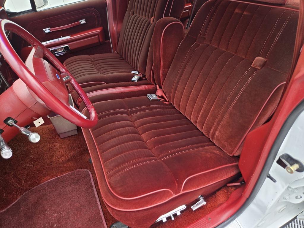 used 1985 Ford Crown Victoria car, priced at $13,778