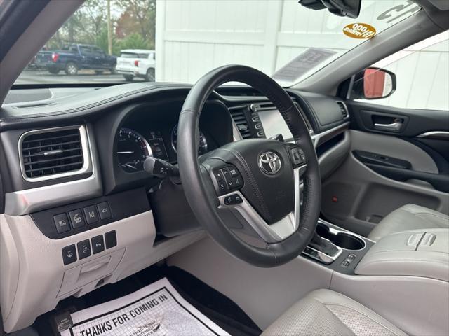 used 2015 Toyota Highlander car, priced at $15,500