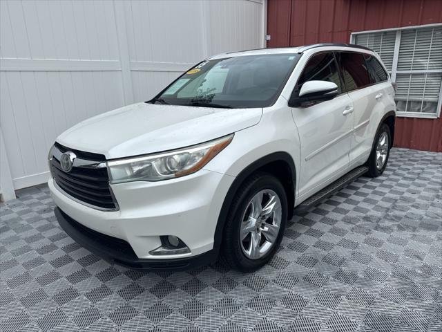 used 2015 Toyota Highlander car, priced at $15,500