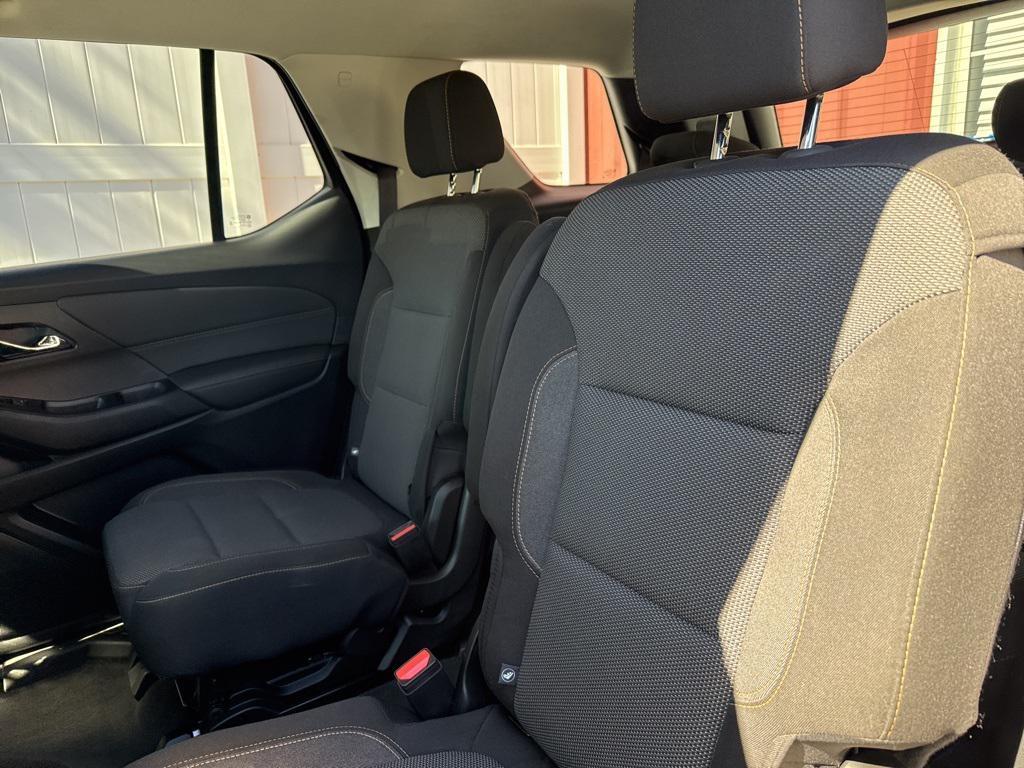 used 2020 Chevrolet Traverse car, priced at $22,950