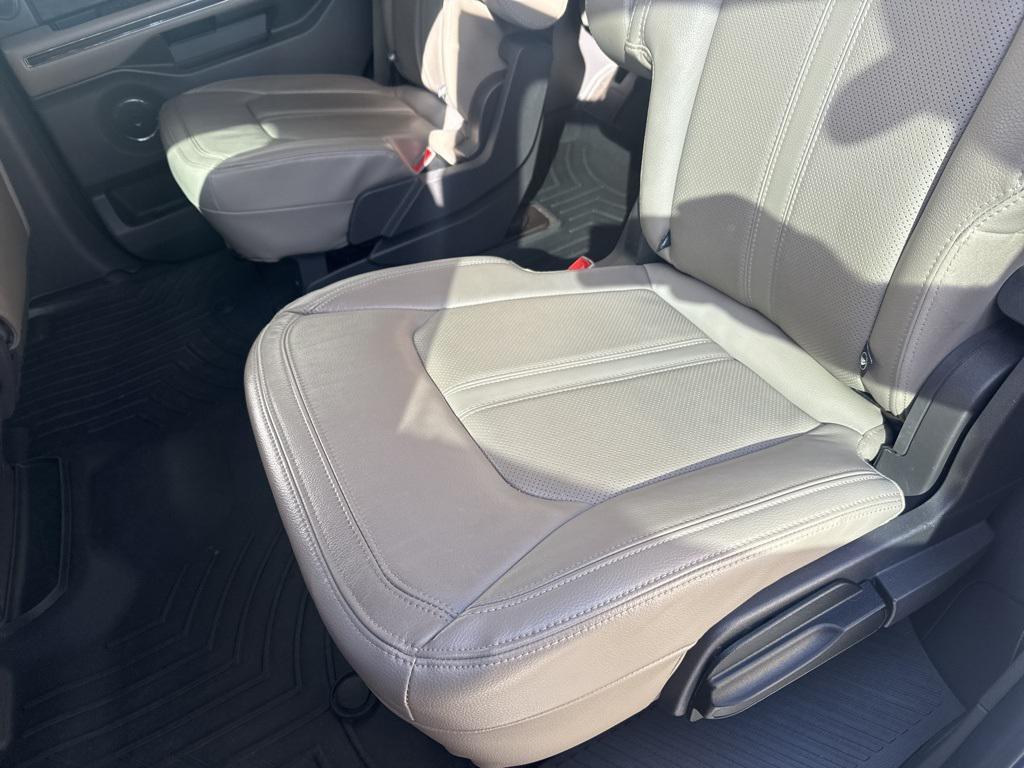 used 2019 Ford Expedition car, priced at $26,997