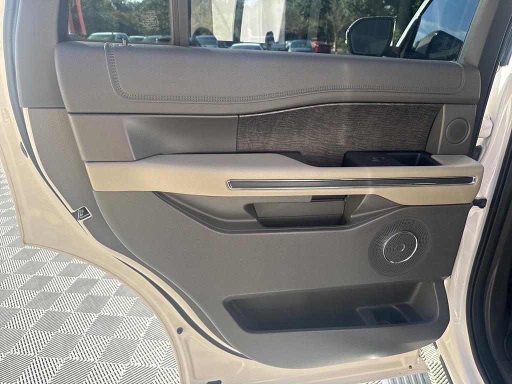 used 2019 Ford Expedition car, priced at $26,997