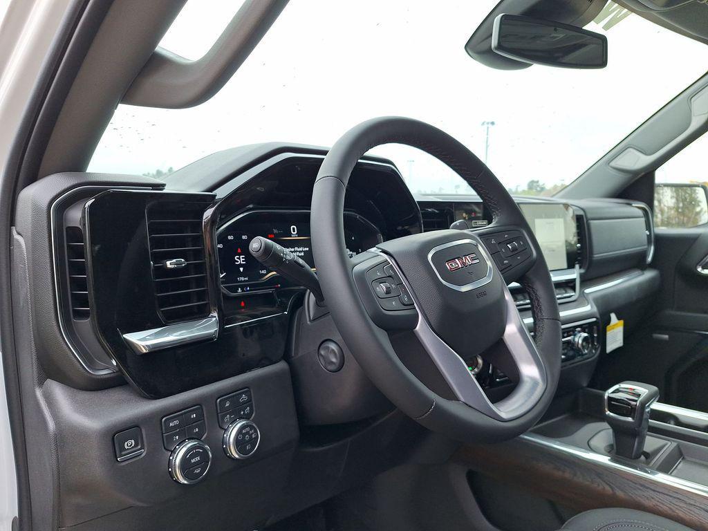 new 2024 GMC Sierra 1500 car, priced at $59,205