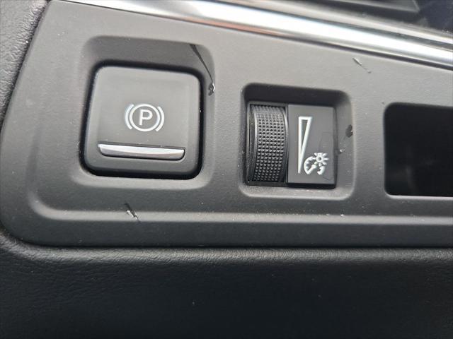 used 2021 Cadillac XT5 car, priced at $28,304