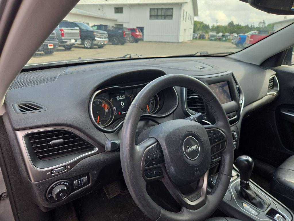 used 2021 Jeep Cherokee car, priced at $21,974