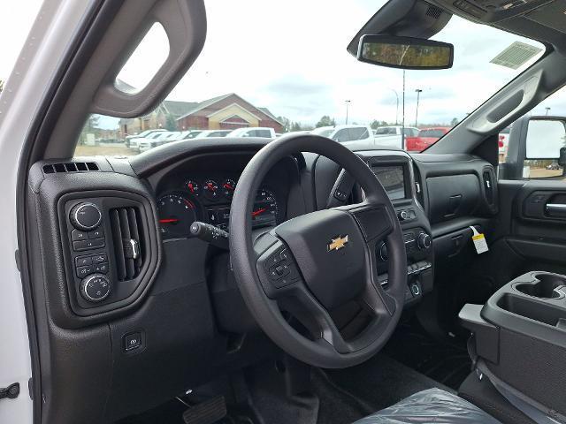 new 2025 Chevrolet Silverado 3500 car, priced at $50,200