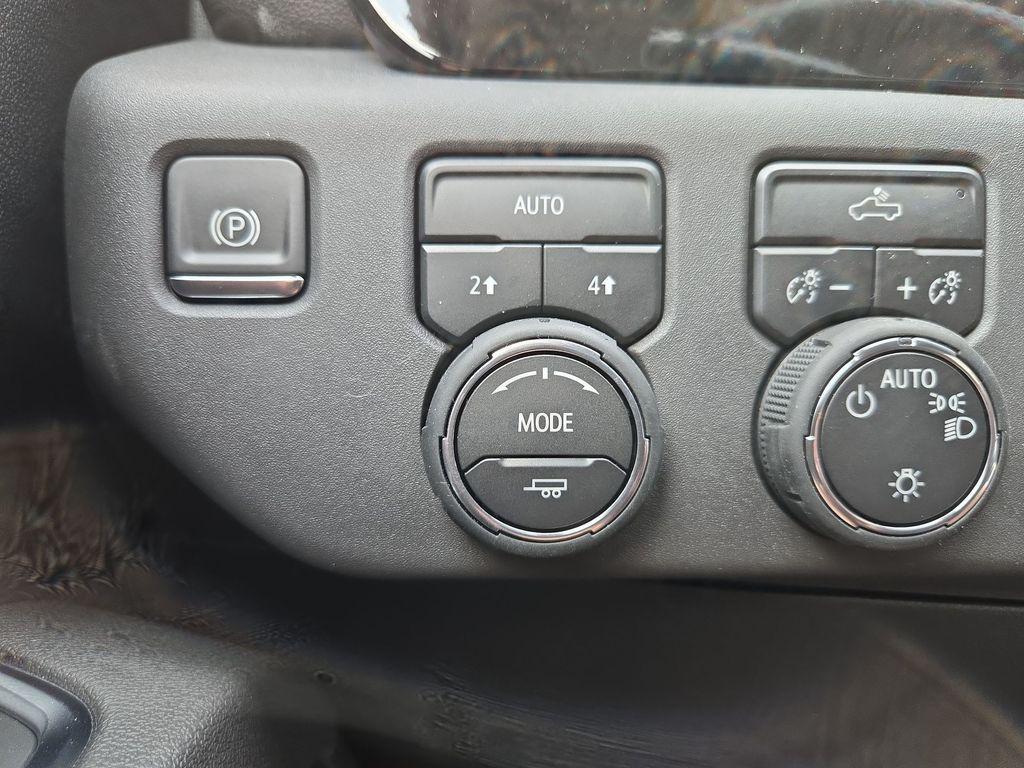 new 2025 Chevrolet Silverado 1500 car, priced at $49,390