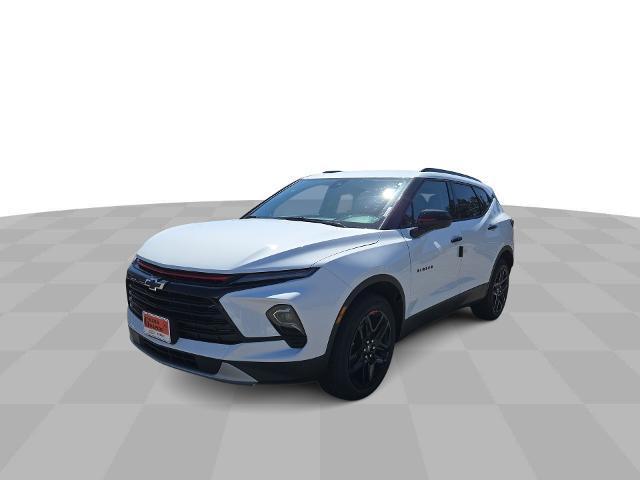 new 2025 Chevrolet Blazer car, priced at $40,305