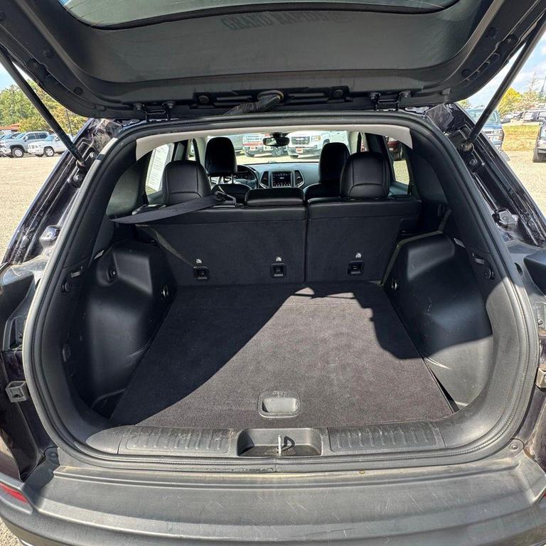 used 2021 Jeep Cherokee car, priced at $22,941