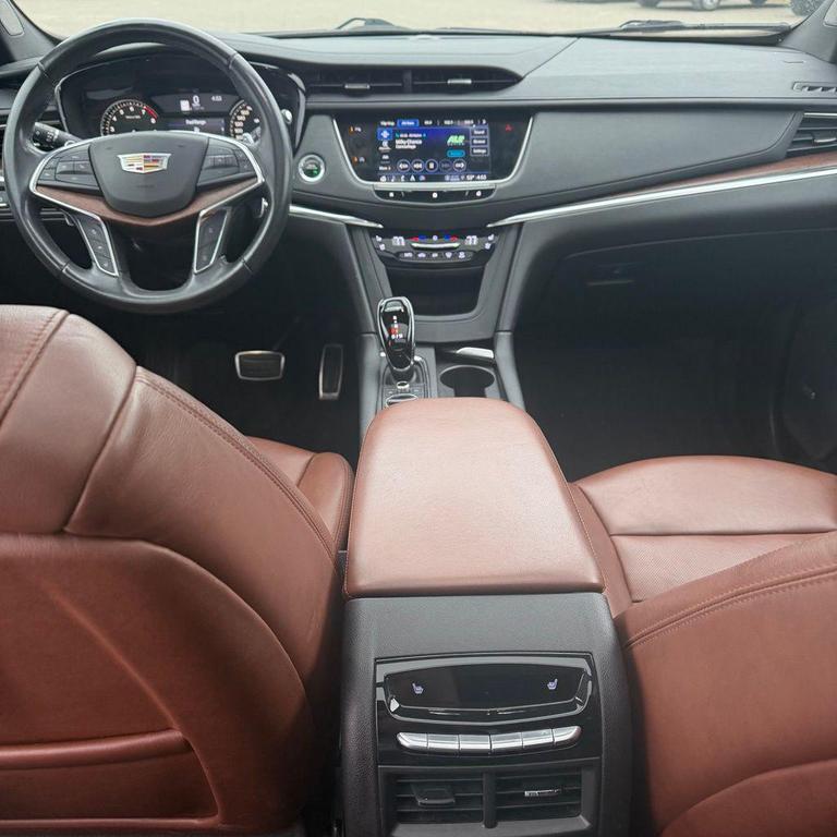 used 2021 Cadillac XT5 car, priced at $31,980