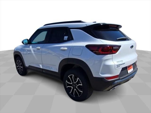 new 2025 Chevrolet TrailBlazer car, priced at $32,180