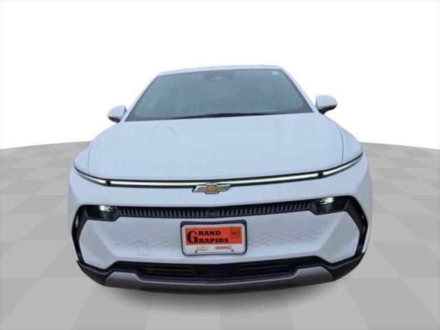 new 2025 Chevrolet Equinox EV car, priced at $44,390