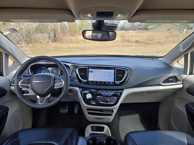 used 2023 Chrysler Pacifica car, priced at $23,701