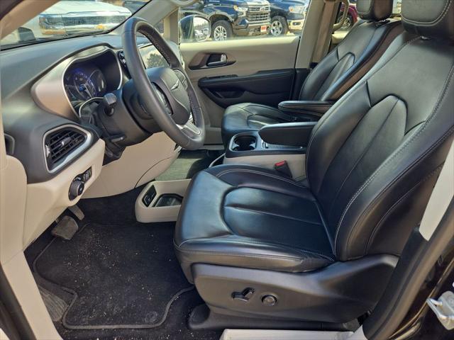 used 2023 Chrysler Pacifica car, priced at $23,701