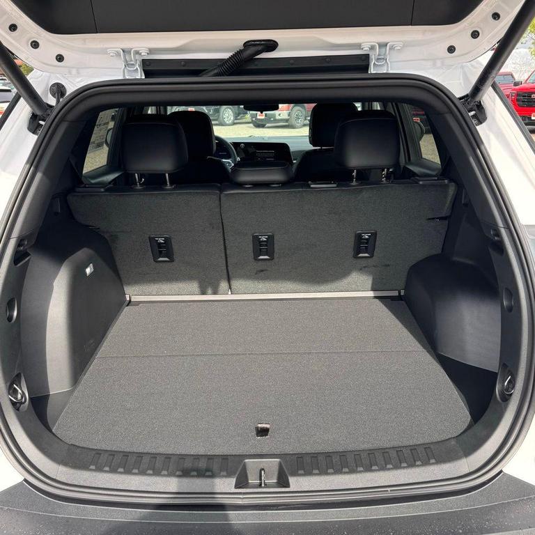 new 2026 Chevrolet Equinox car, priced at $32,870