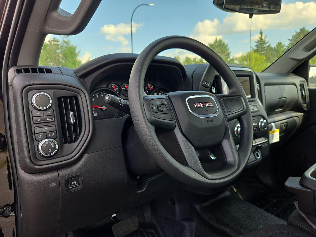 new 2024 GMC Sierra 1500 car, priced at $38,280