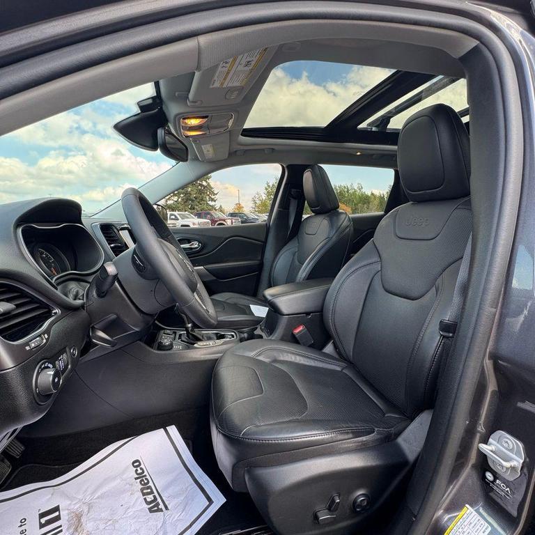 used 2021 Jeep Cherokee car, priced at $22,394