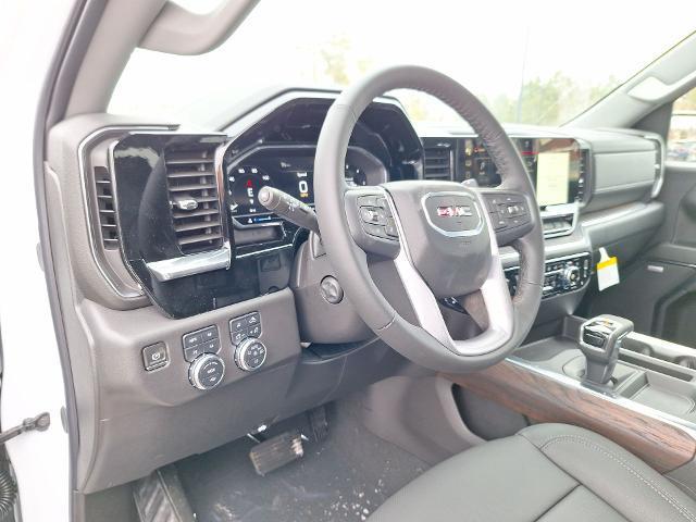 new 2024 GMC Sierra 1500 car, priced at $62,045