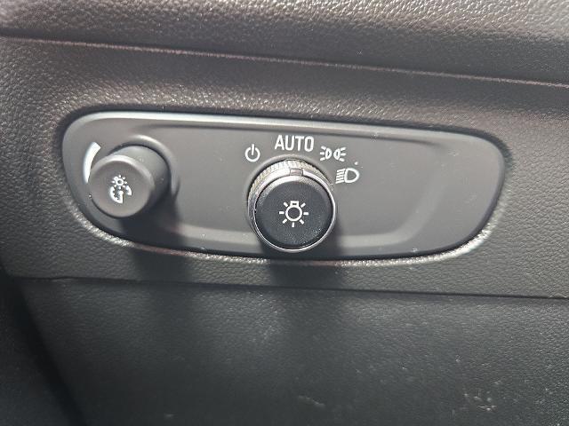 used 2023 Buick Envision car, priced at $29,310