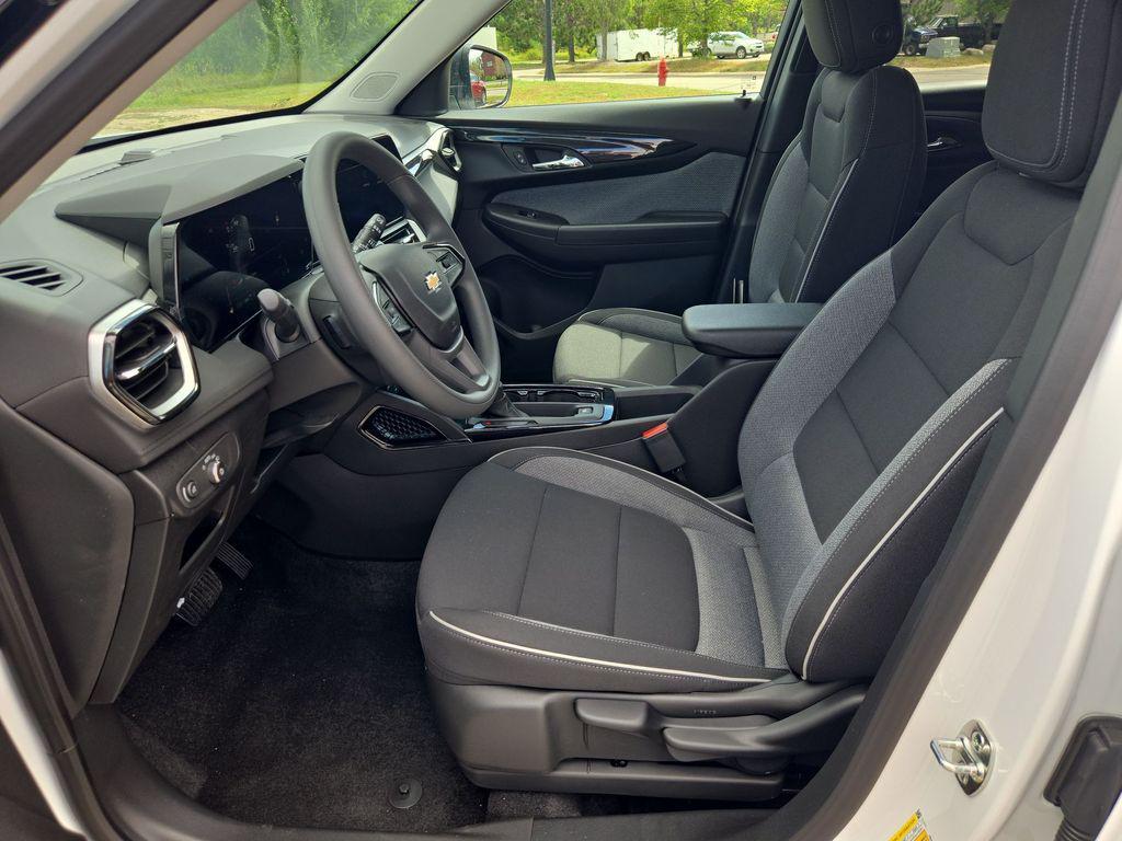 new 2026 Chevrolet TrailBlazer car, priced at $26,330