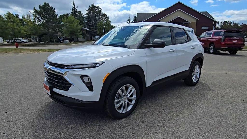 new 2026 Chevrolet TrailBlazer car, priced at $26,330