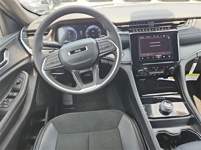 new 2025 Jeep Grand Cherokee car, priced at $41,513