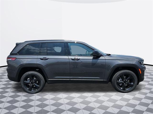 new 2025 Jeep Grand Cherokee car, priced at $41,513