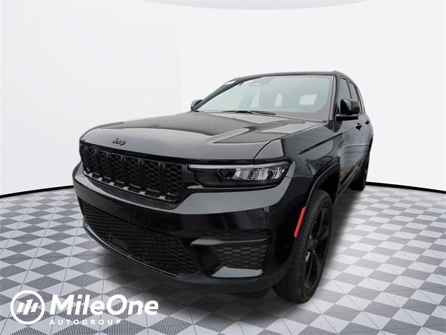 new 2025 Jeep Grand Cherokee car, priced at $41,563