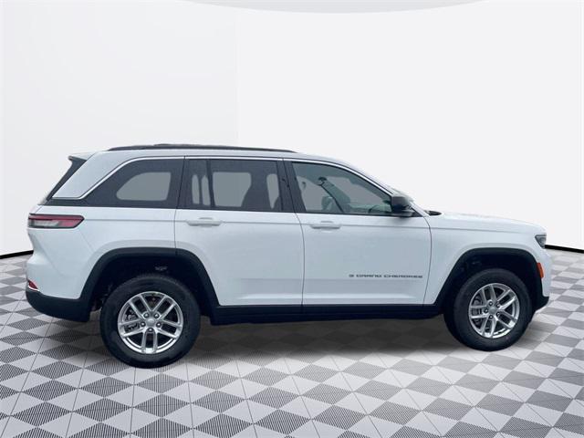 new 2025 Jeep Grand Cherokee car, priced at $38,380