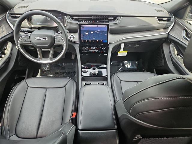used 2025 Jeep Grand Cherokee car