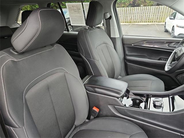 used 2023 Jeep Grand Cherokee car, priced at $28,500