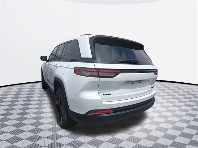 new 2024 Jeep Grand Cherokee car, priced at $43,996