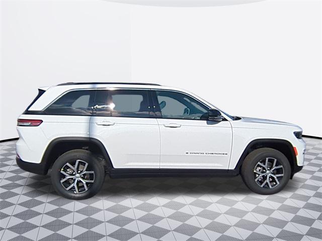 new 2025 Jeep Grand Cherokee car, priced at $46,102