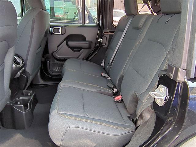 new 2025 Jeep Wrangler car, priced at $45,117