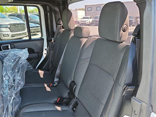 new 2025 Jeep Gladiator car, priced at $43,123