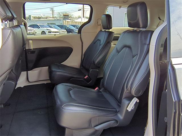 used 2023 Chrysler Pacifica car, priced at $21,500