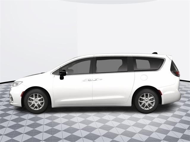 new 2024 Chrysler Pacifica car, priced at $40,364
