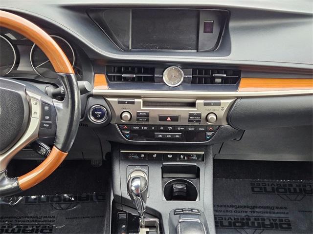 used 2013 Lexus ES 300h car, priced at $12,788