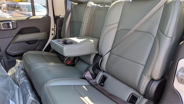 new 2025 Jeep Gladiator car, priced at $50,482