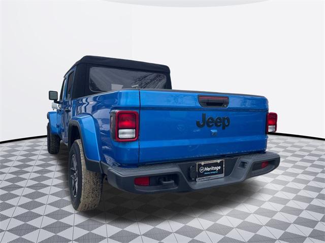 new 2024 Jeep Gladiator car, priced at $35,804