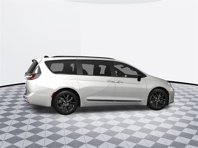 new 2024 Chrysler Pacifica Hybrid car, priced at $49,370